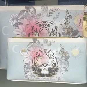 Super cute bag bundle!